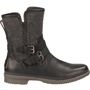 UGG Waterproof Simmens Boot